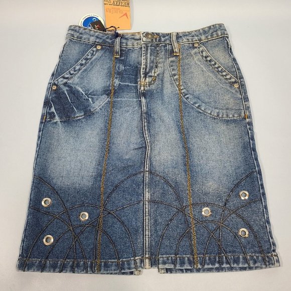 VIA DUTTUS 20" Brazilian Denim Blue Jean Skirt Womens Size 2 NWT - Picture 1 of 11